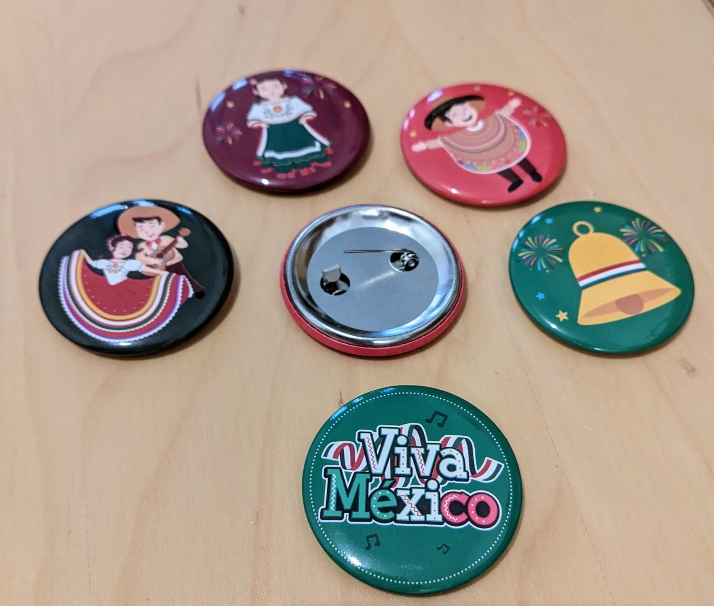 6 pins/prendedores decorativos