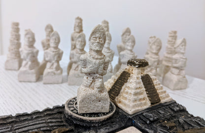Ajedrez/Chess: Aztecas vs Españoles